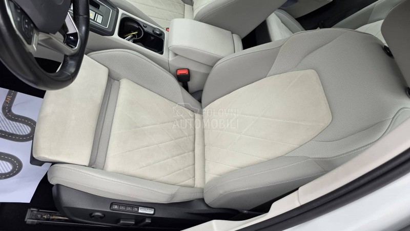 Volkswagen Golf 8 2.0 TDI HIGH-LINE