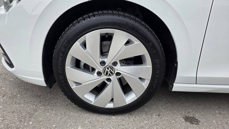 Volkswagen Golf 8 2.0 TDI HIGH-LINE