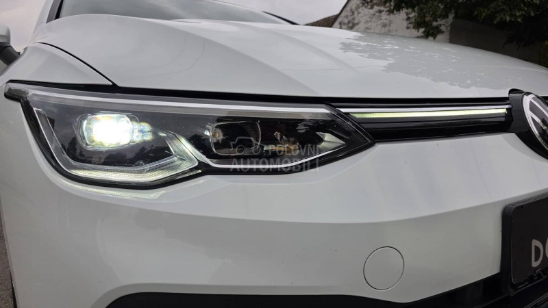 Volkswagen Golf 8 2.0 TDI HIGH-LINE