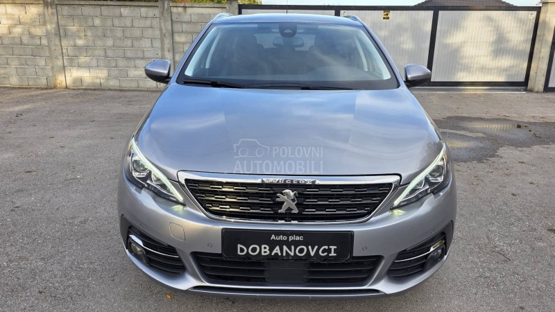 Peugeot 308 1.2  Allur/Nav/99000