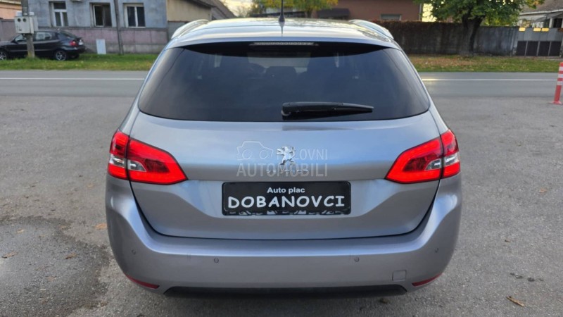 Peugeot 308 1.2  Allur/Nav/99000