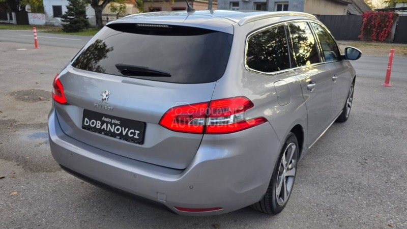 Peugeot 308 1.2  Allur/Nav/99000