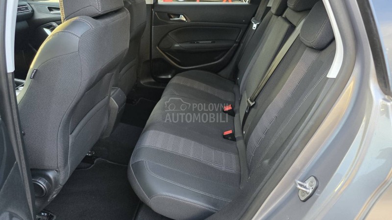 Peugeot 308 1.2  Allur/Nav/99000