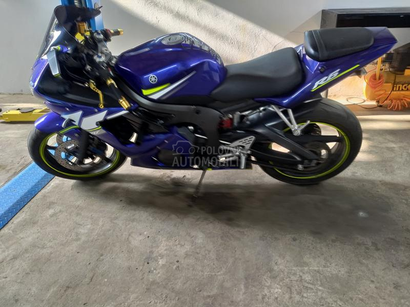 Yamaha R6