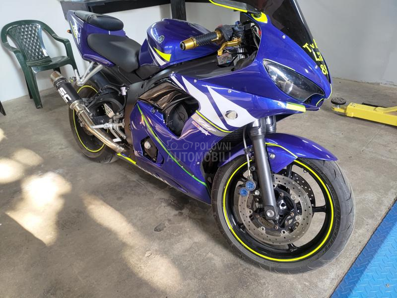 Yamaha R6