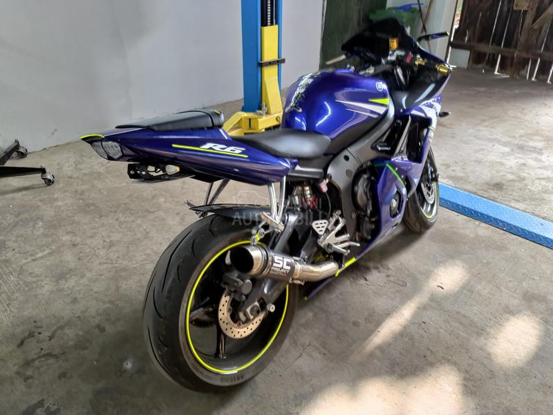 Yamaha R6