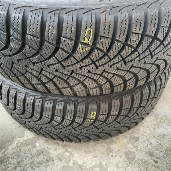 Goodyear 205/55 R16 Zimska