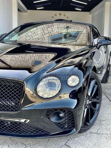 Bentley Continental Black Edition