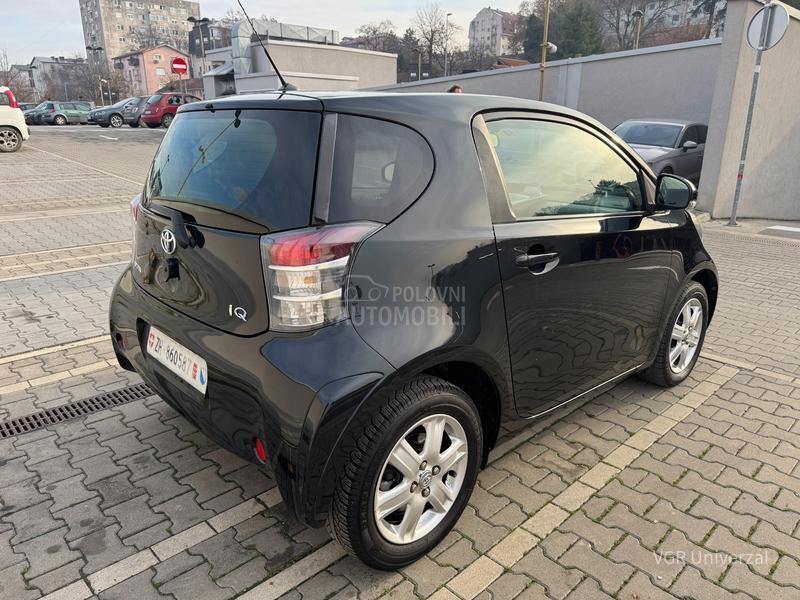 Toyota iQ 1.0 Matik