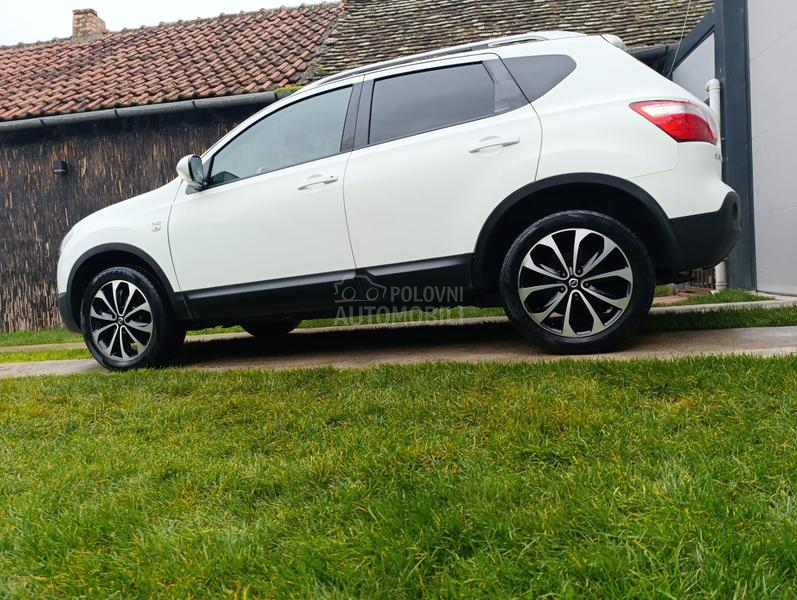 Nissan Qashqai 1.5 dci P A N O R A