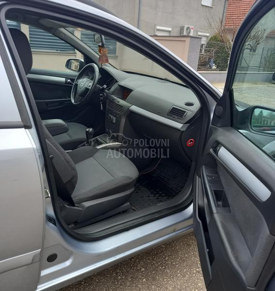 Opel Astra H 1.7 CDTI