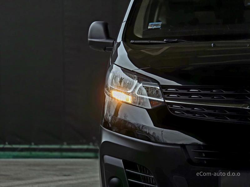 Opel Vivaro 2.0d A/T LONG