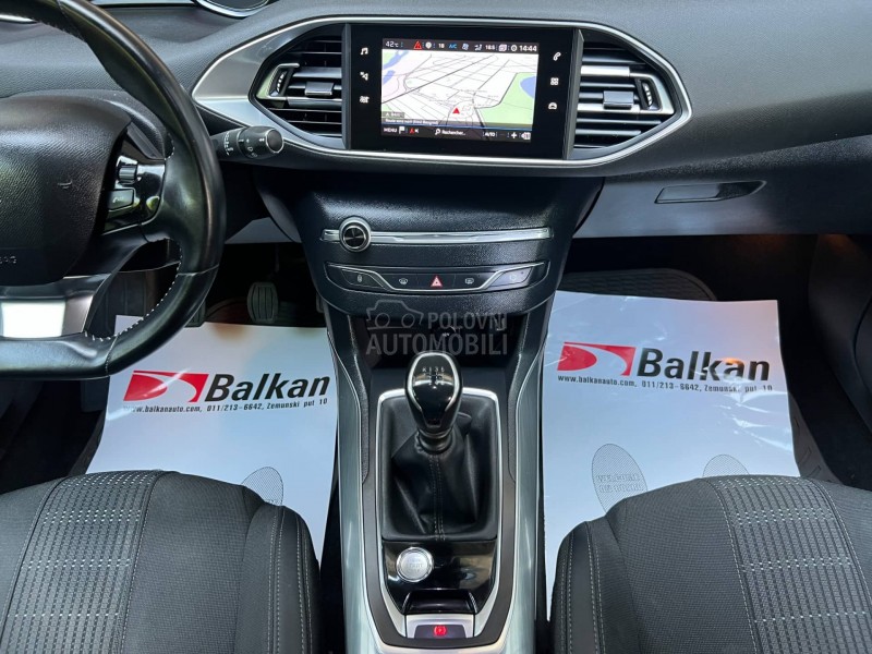 Peugeot 308 1.5 HDI/ALLURE/NAV