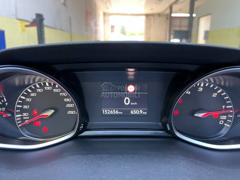 Peugeot 308 1.5 HDI/ALLURE/NAV