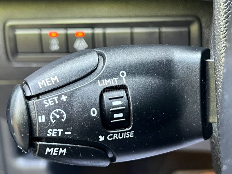 Peugeot 308 1.5 HDI/ALLURE/NAV