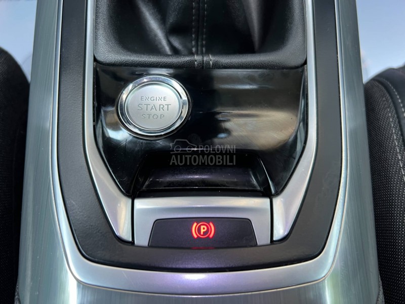 Peugeot 308 1.5 HDI/ALLURE/NAV