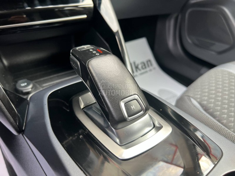 Peugeot 2008 1.5 HDI/ALLURE/AUT