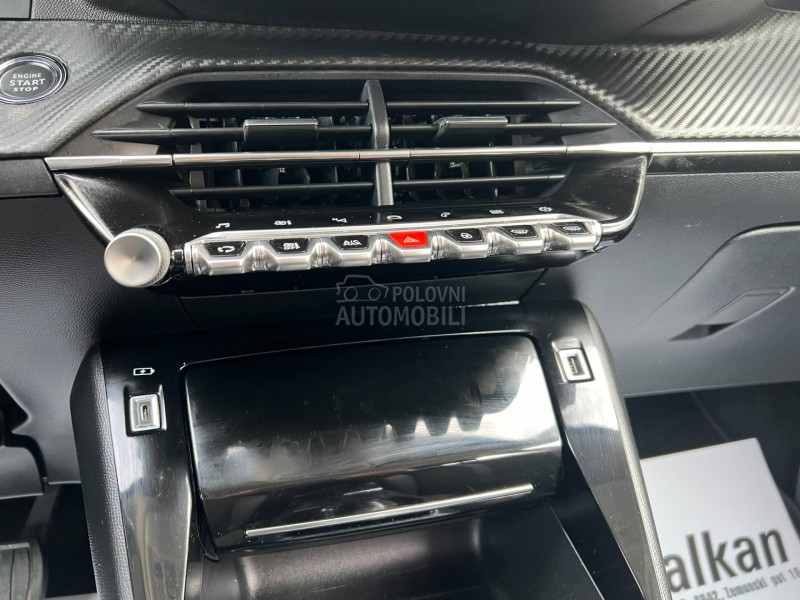 Peugeot 2008 1.5 HDI/ALLURE/AUT