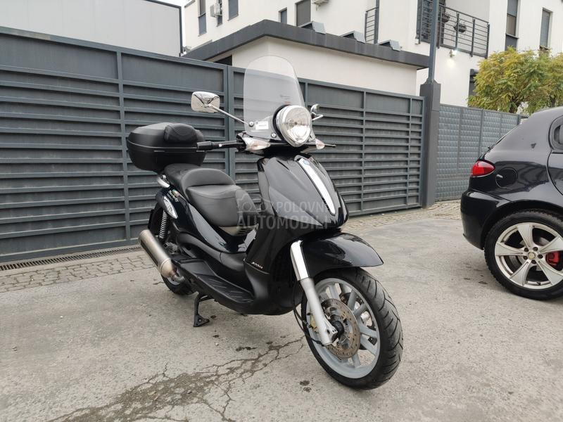 Piaggio Beverly 500