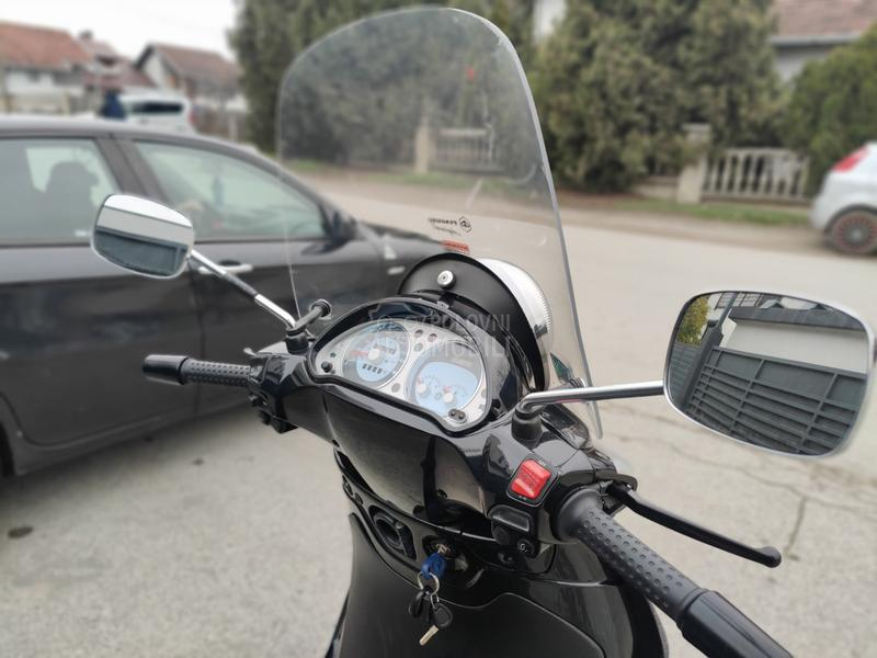 Piaggio Beverly 500