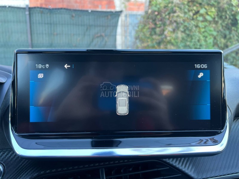 Peugeot 2008 1.5HDI/ALLURE/AUT