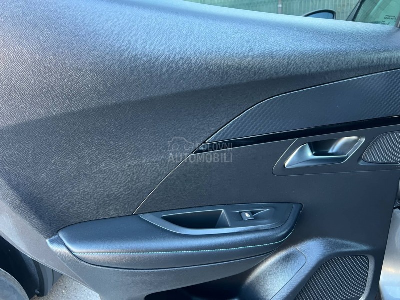 Peugeot 2008 1.5HDI/ALLURE/AUT