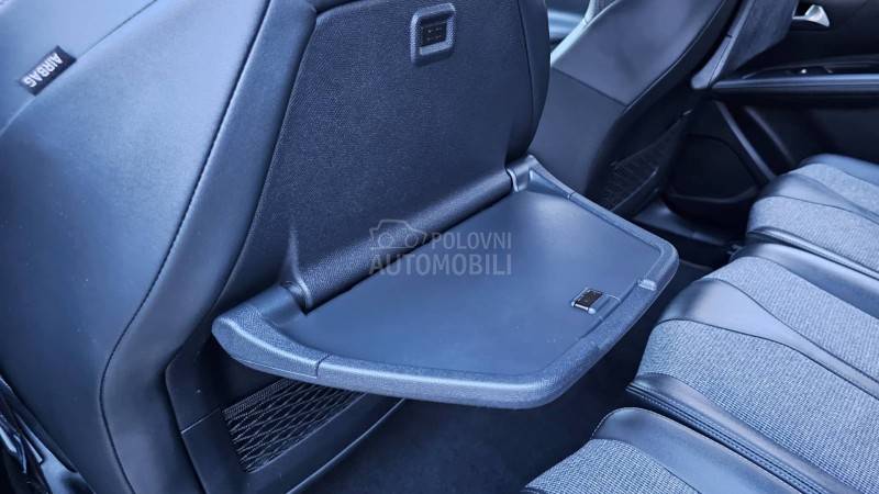 Peugeot 5008 1.5d 131 Allure 7s