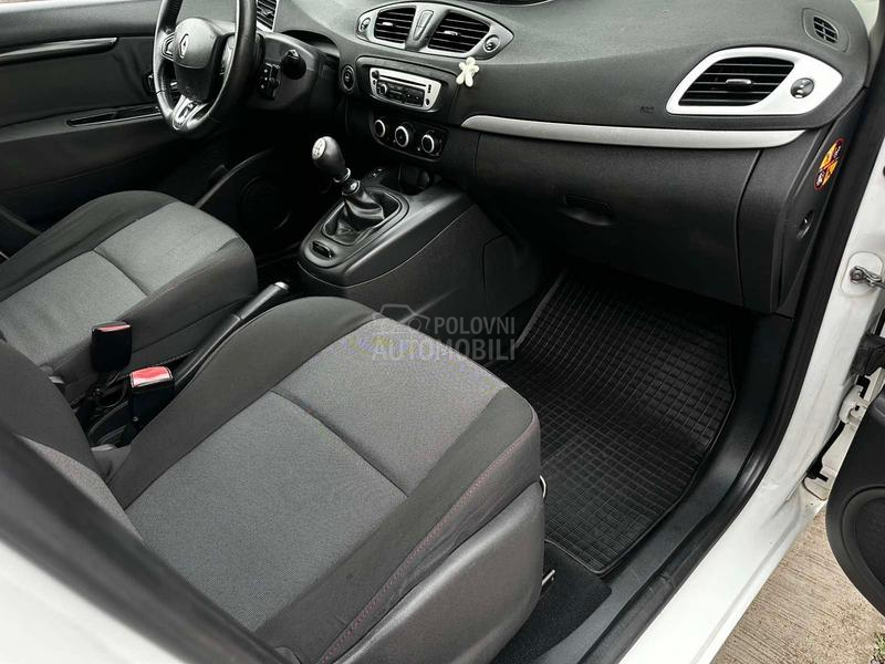 Renault Scenic 1.5 DCI