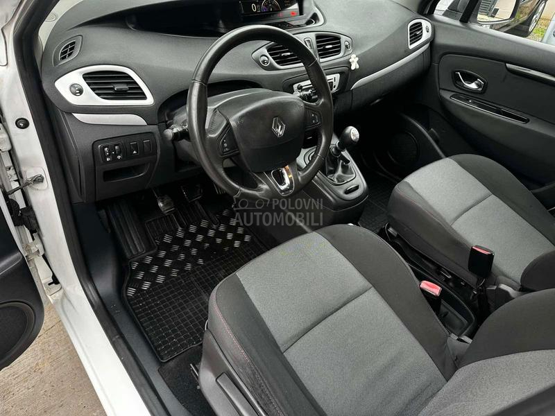 Renault Scenic 1.5 DCI