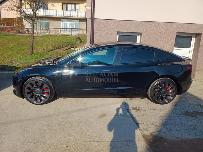 Tesla Model 3 PERFORMANCE