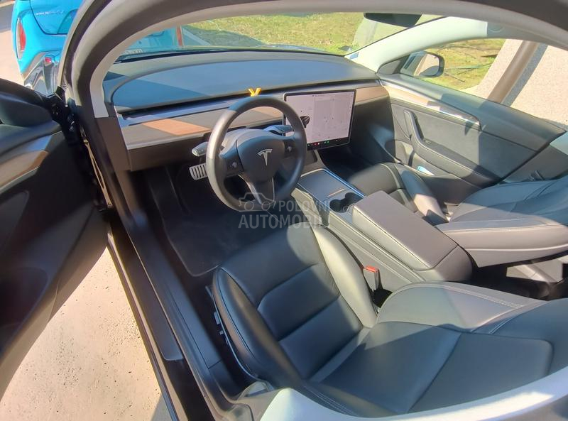 Tesla Model 3 PERFORMANCE