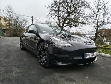 Tesla Model 3 PERFORMANCE