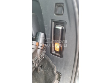 lampa gepeka za Peugeot 5008 od 2009. do 2016. god.