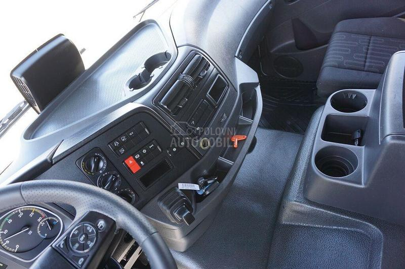 Mercedes Benz ATEGO furgon DOM1618