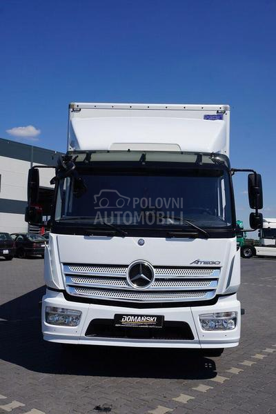 Mercedes Benz ATEGO furgon DOM1618