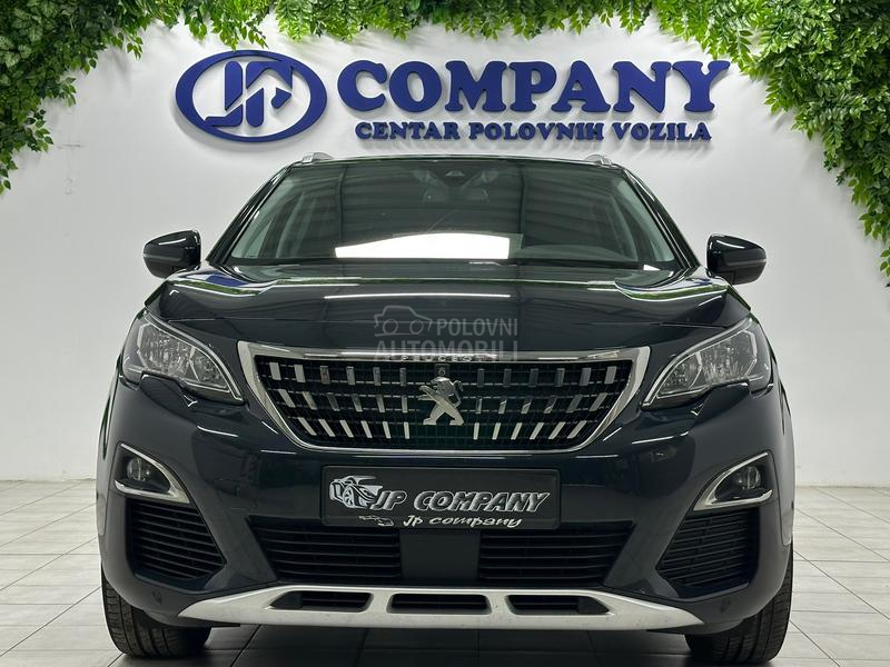 Peugeot 3008 1.2 ALLURE