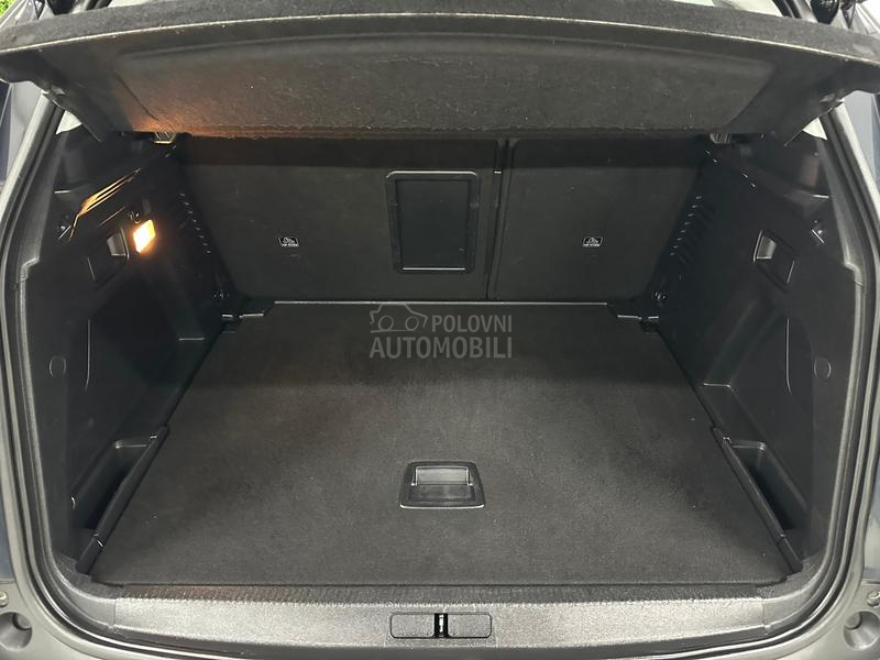 Peugeot 3008 1.2 ALLURE