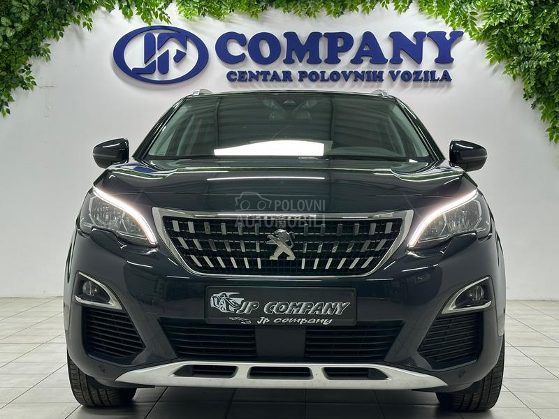 Peugeot 3008 1.2 ALLURE