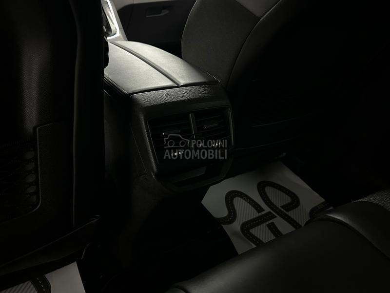 Peugeot 3008 1.2 ALLURE