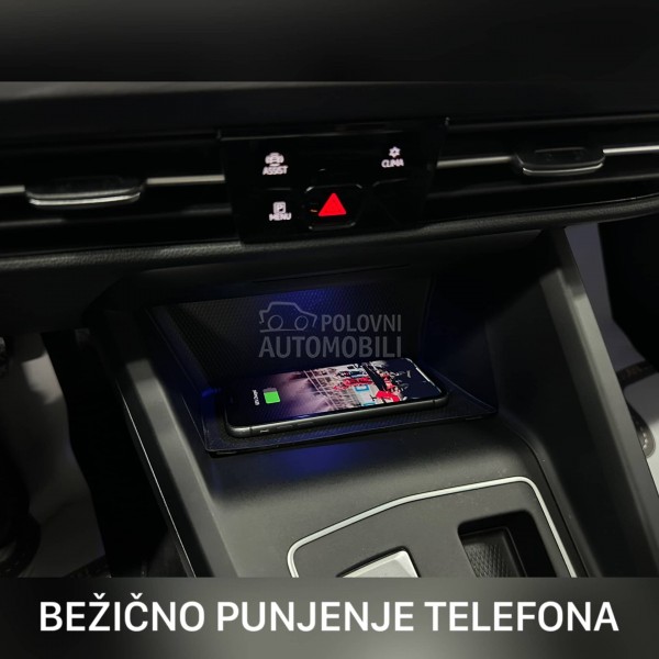 Volkswagen Golf 8 1.5 eTSI R-LINE AUT