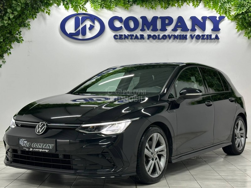 Volkswagen Golf 8 1.5 eTSI R-LINE AUT