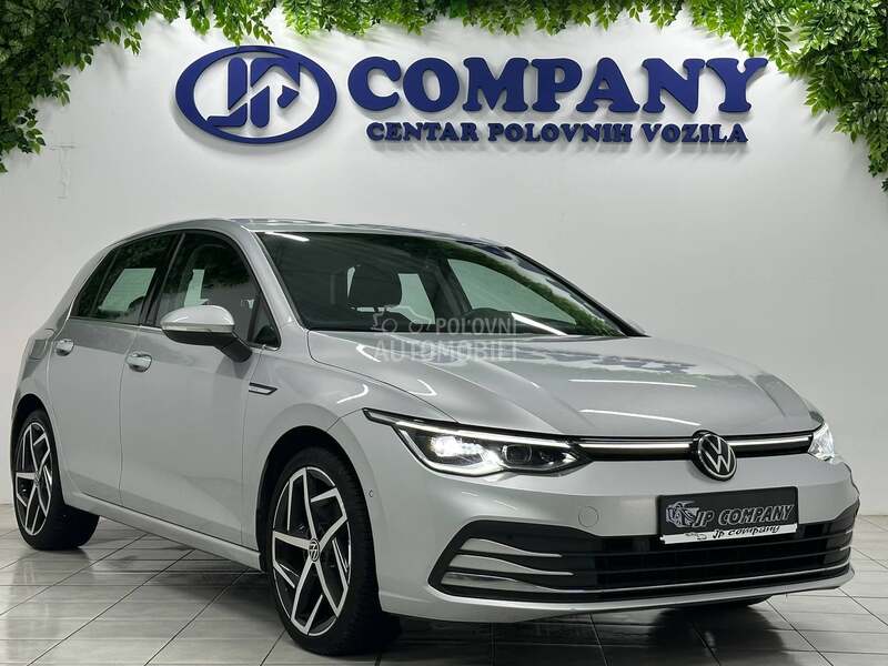Volkswagen Golf 8 1.5 e TSI DSG LED