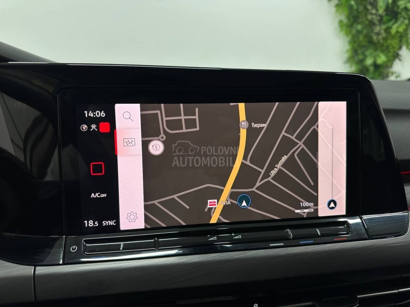 Volkswagen Golf 8 1.5 e TSI DSG LED