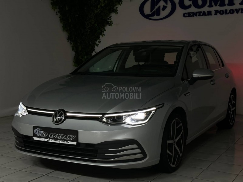 Volkswagen Golf 8 1.5 e TSI DSG LED