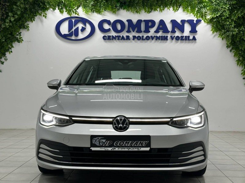 Volkswagen Golf 8 1.5 e TSI DSG LED