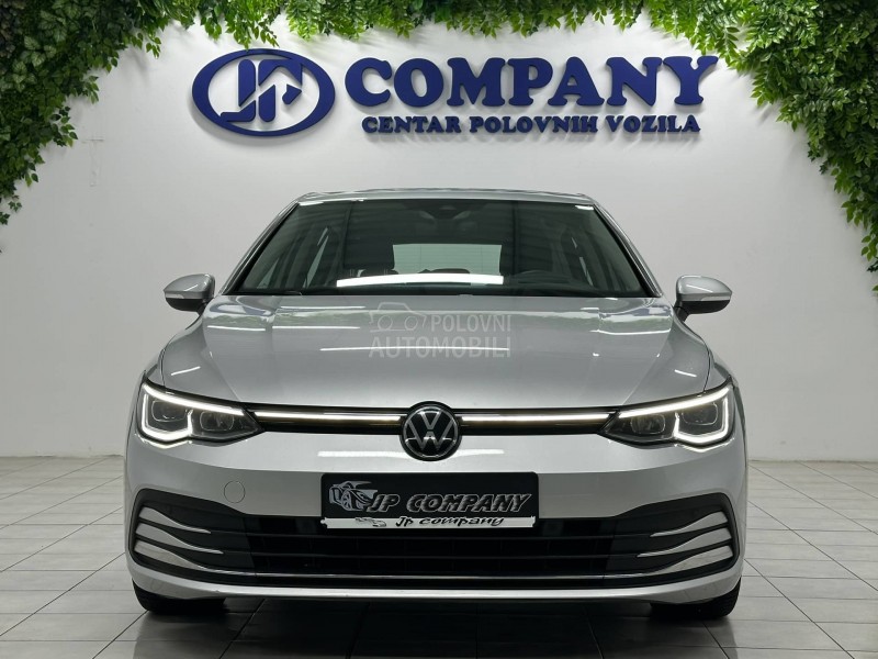 Volkswagen Golf 8 1.5 e TSI DSG LED