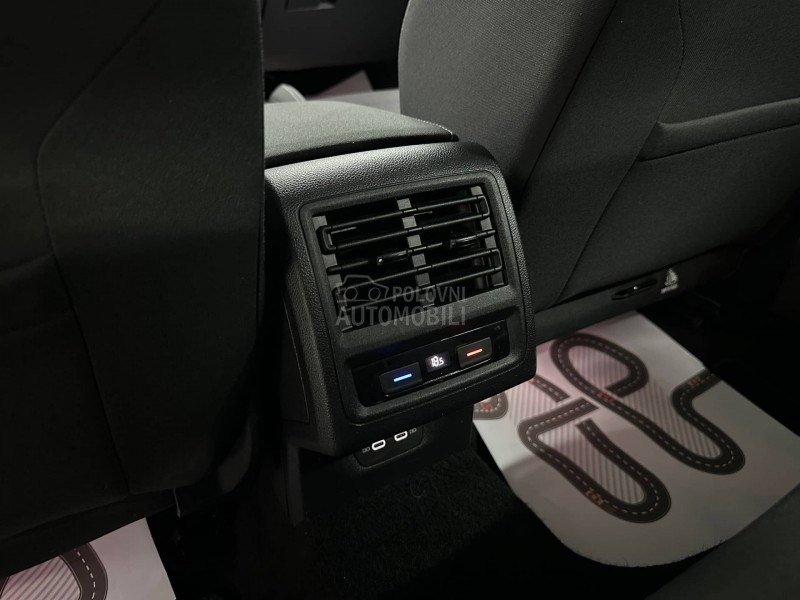 Volkswagen Golf 8 1.5 e TSI DSG LED