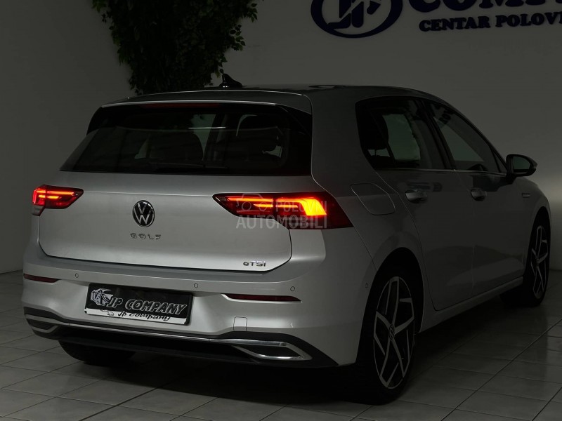 Volkswagen Golf 8 1.5 e TSI DSG LED