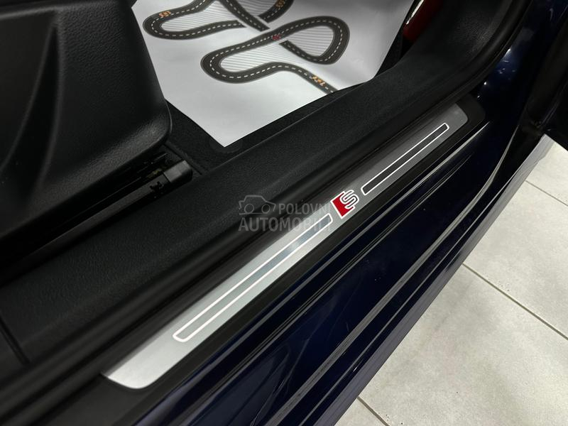 Audi A4 2.0 TDI S LINE AUT