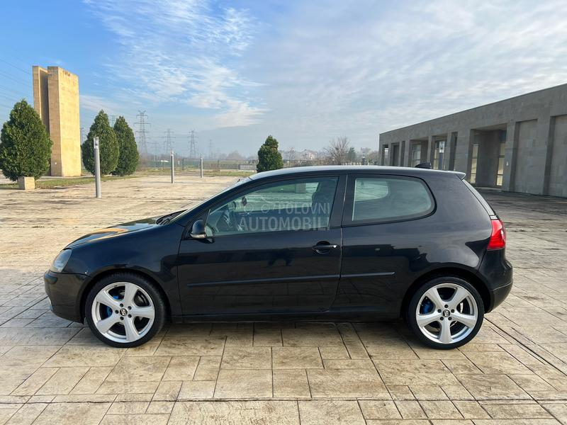 Volkswagen Golf 5 1.9tdi-DOBAR